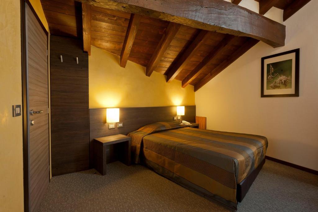 Locanda Sant'Ambrogio Rivalta  Room photo